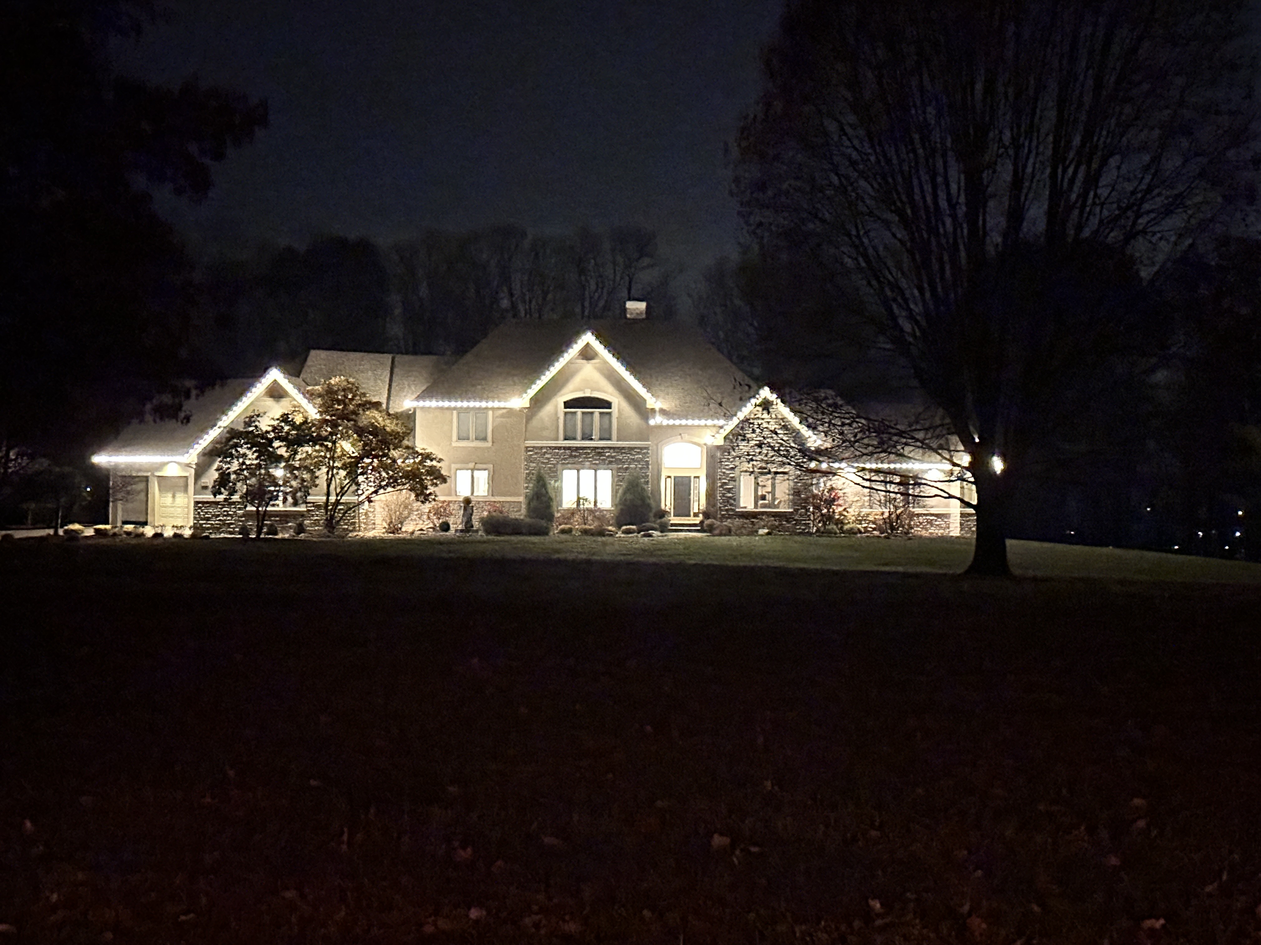 Roofline Christmas light install
